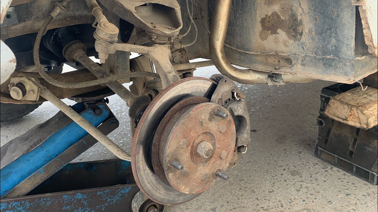 Système de freinage dans RENAULT 4 1984 GTL