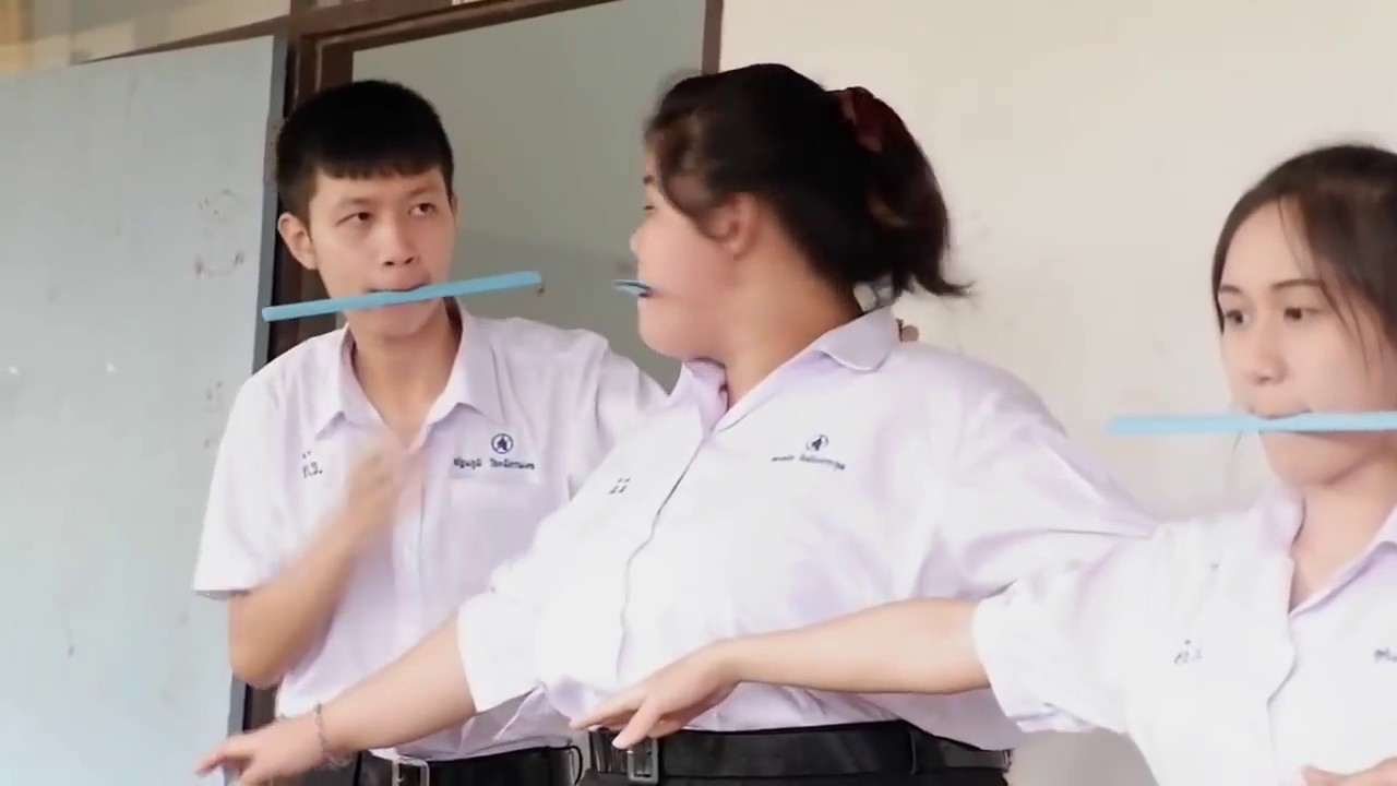 รางวัลของครู-ปาน ธนพร โรงเรียนองครักษ์ จ.นครนายก(เน้นฮา)