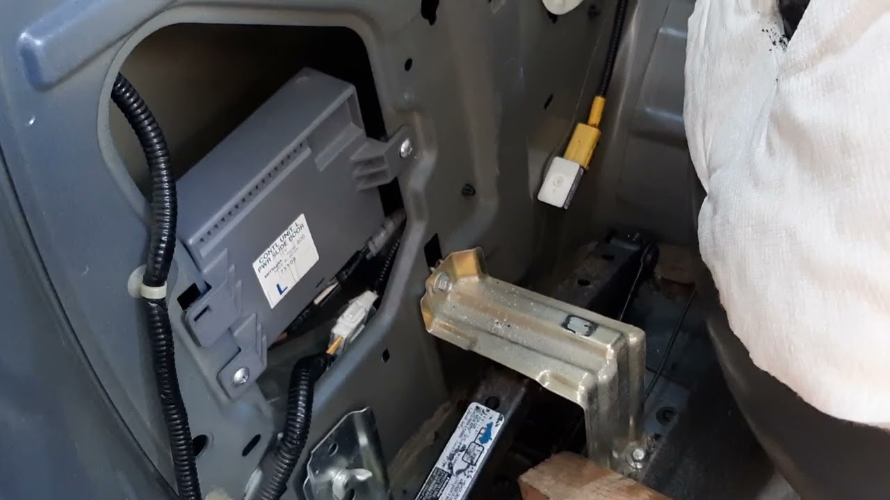2007 Honda Odyssey Mutiple Electrical Issues Power locks, Directionals, Power Doors Wipers B can FIX