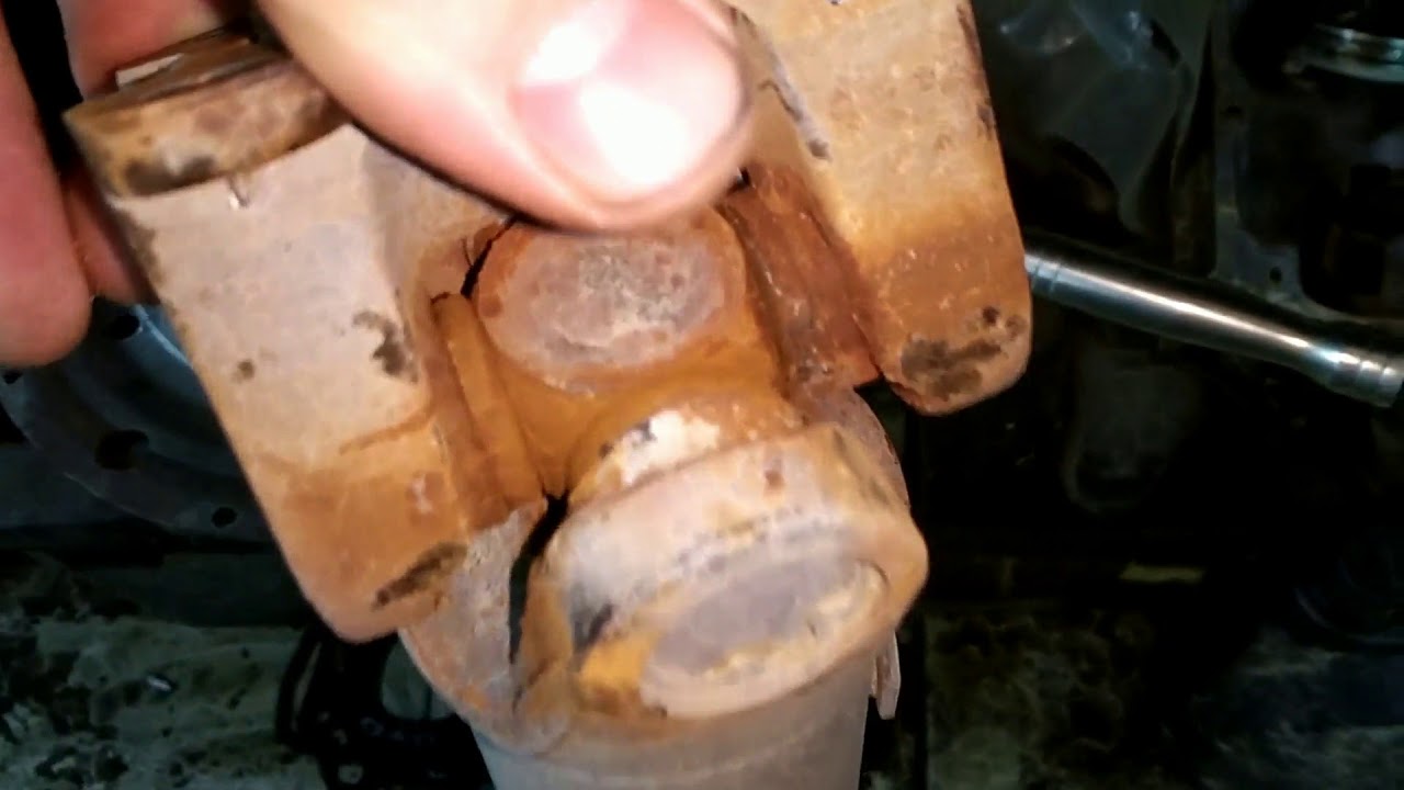 Nissan navara Замена крестовин.