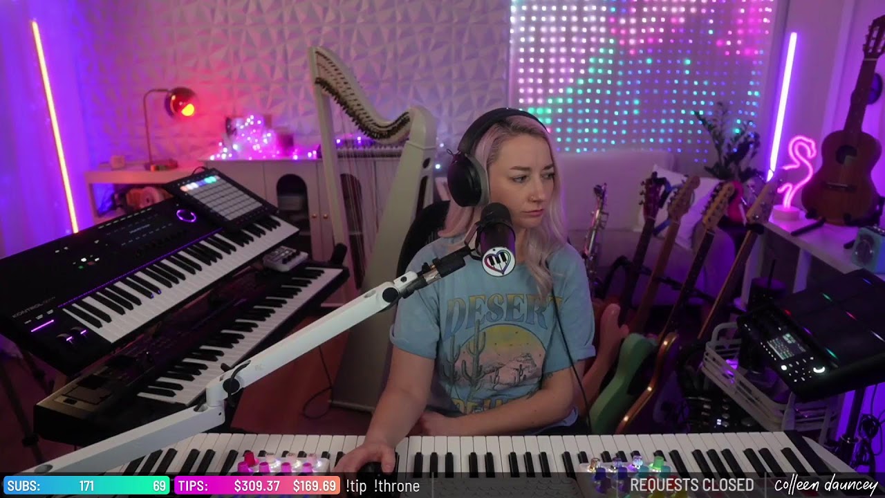 ☆ Song requests, live looping, & chatting ☆