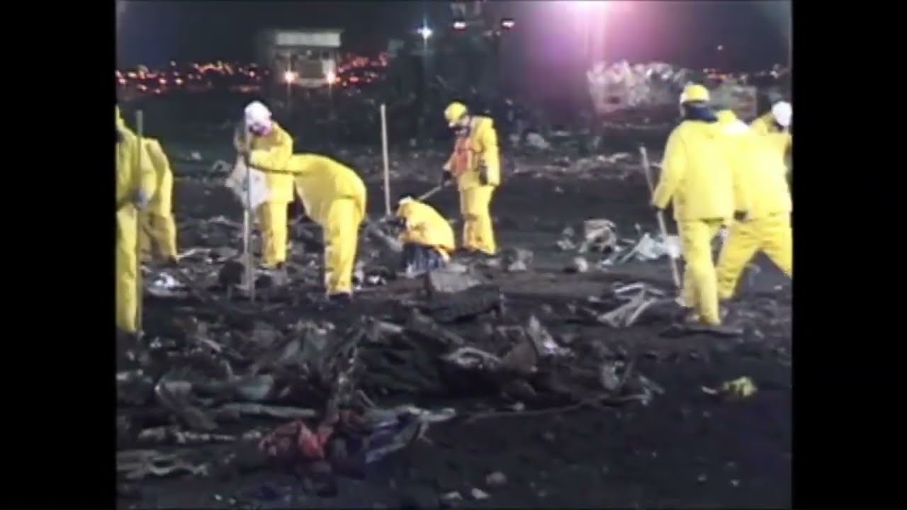 9/11 WTC Canine recovery operations Fresh Kills landfill. K9 teams working landfill