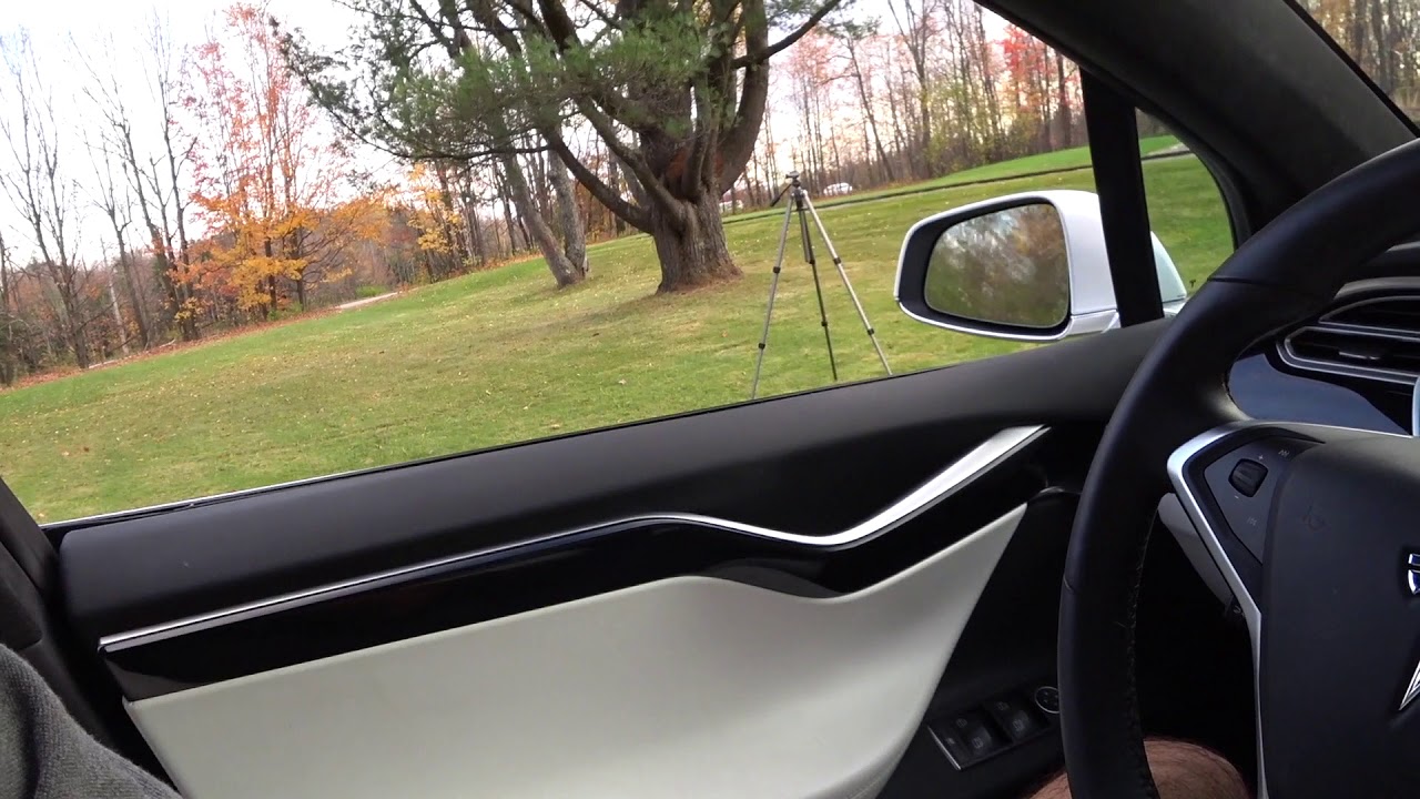 Présentation de la Tesla Model X 75D