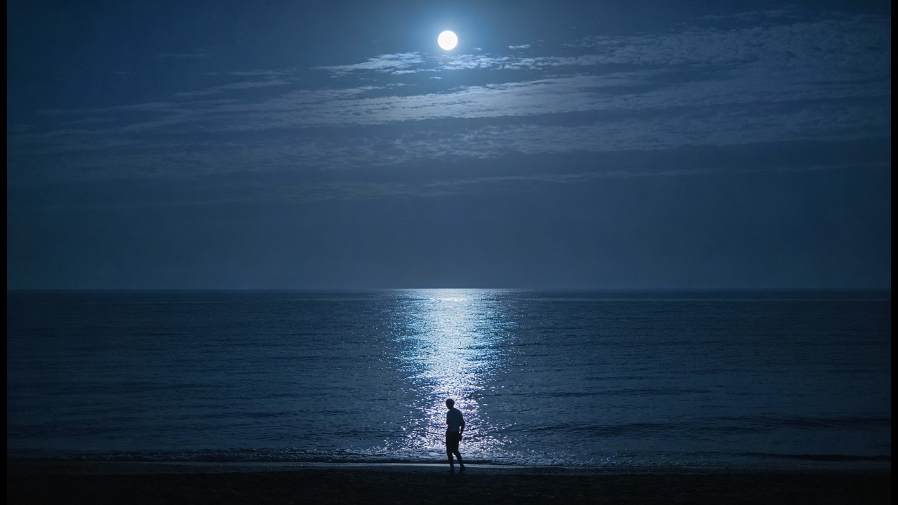 moonlit waves, quiet thoughts.