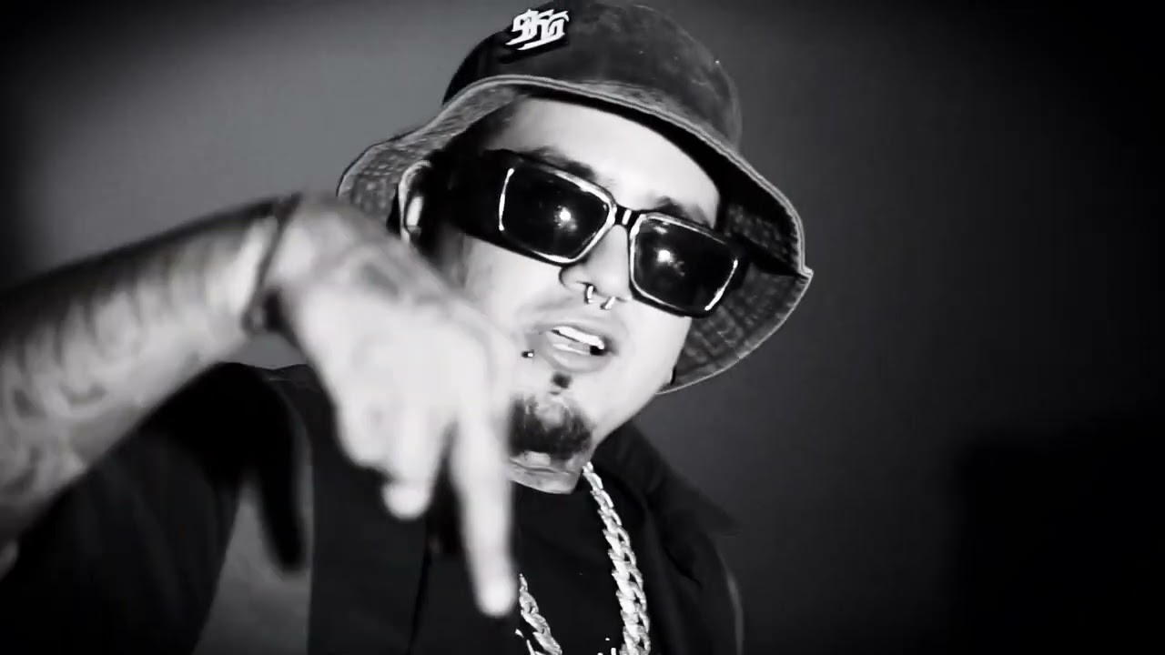 2.- Seyer - El Rey (Beat x @sarcebeatsmx5553) (Video Oficial x @mvphmedia) (Antihéroe EP)