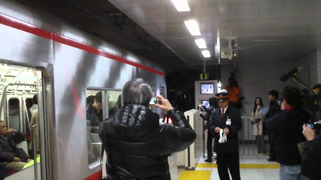 【野並－徳重開通】地下鉄桜通線！徳重発初日一番列車発車前 2011/03/27