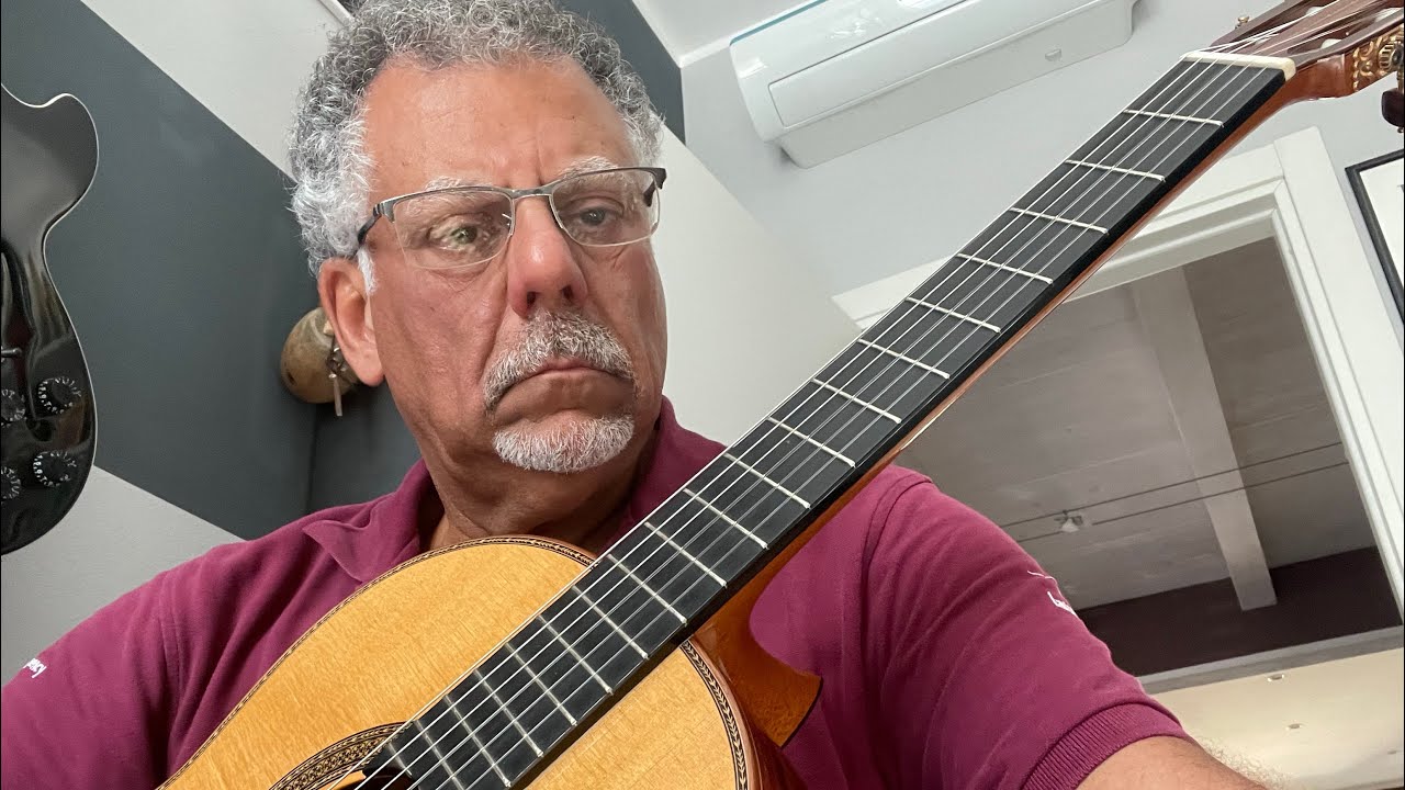 Fantasia S.L.Weiss on a vintage Aria classical guitar