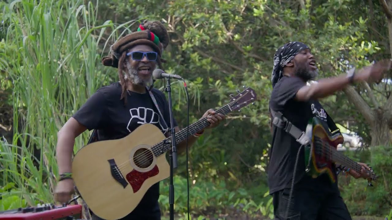 Steppin Out - Steel Pulse: Mana Maoli X Playing For Change | Live Outside - Meleana Sessions