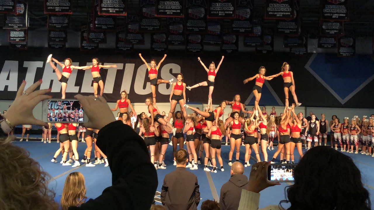 Cheer Athletics Panthers Majors Showoff 2018