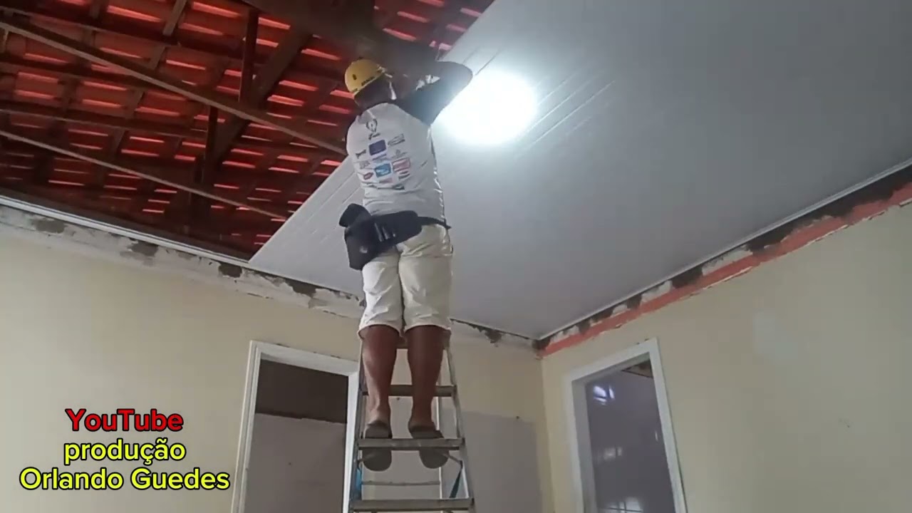 início da instalação do forro PVC
