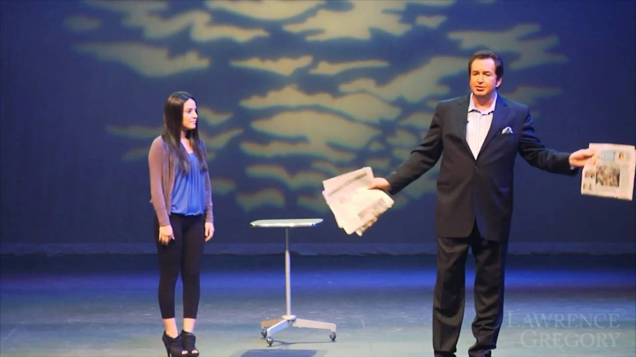 Master Mentalist Lawrence Gregory - Newspaper Prediction