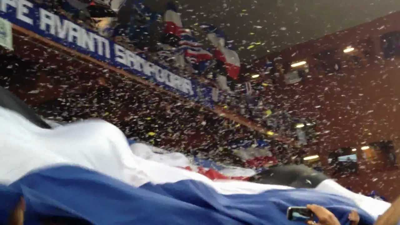 Samp-Varese sud alzata bandierone.MOV
