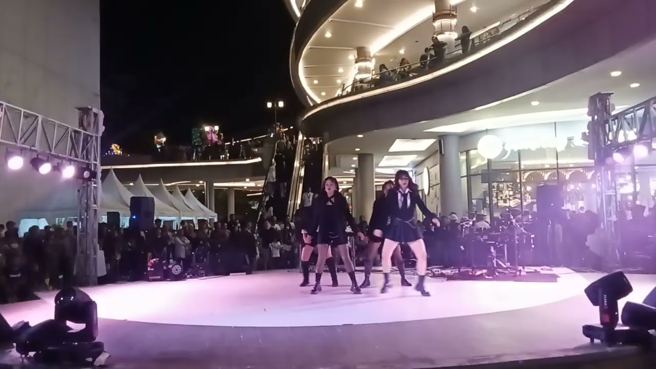 Acara midnight sparkle k.pop dance korea di d, colony Aming coffe gaia bumi raya city mall 