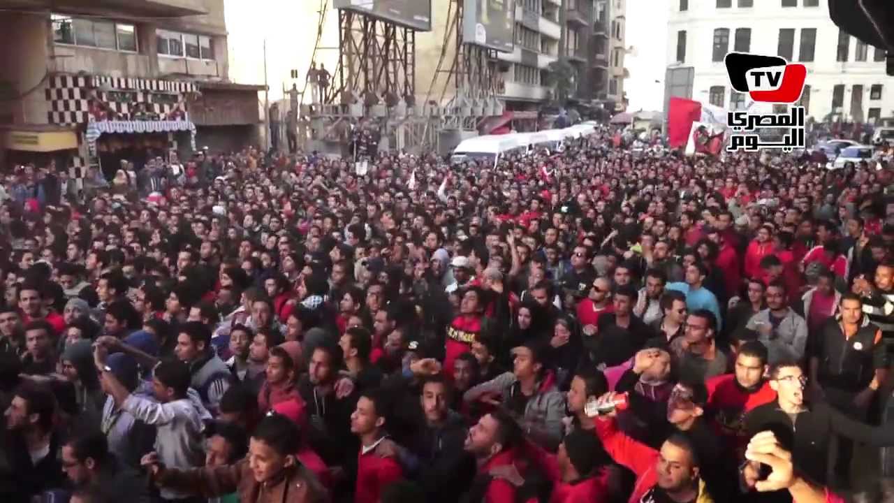 مسيرة لـ«أولتراس أهلاوي» من «الفتح» إلى «التحرير»