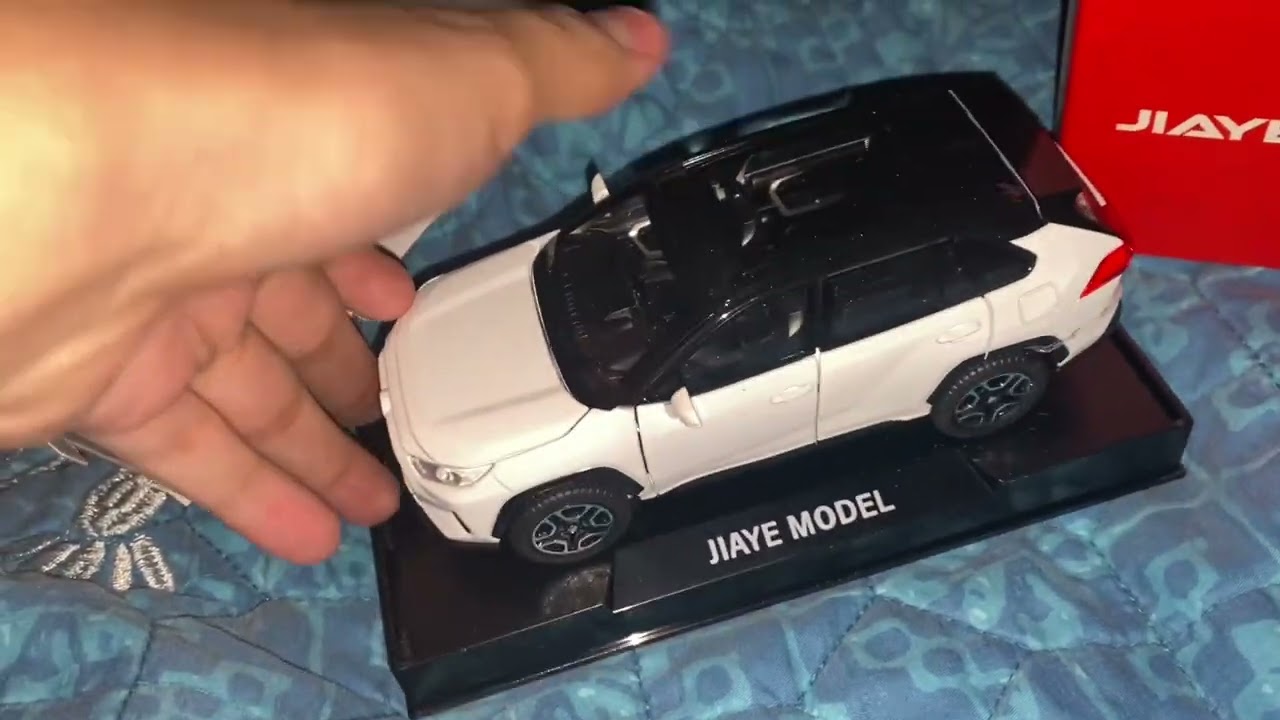 JIAYE Model Toyota RAV4 1/32. Diecast Car Episode 53