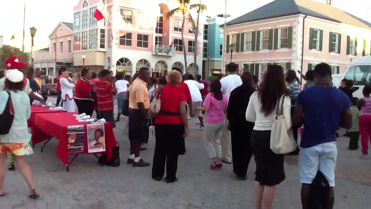 Julien Believe - Caribbean Slide Flash Mob