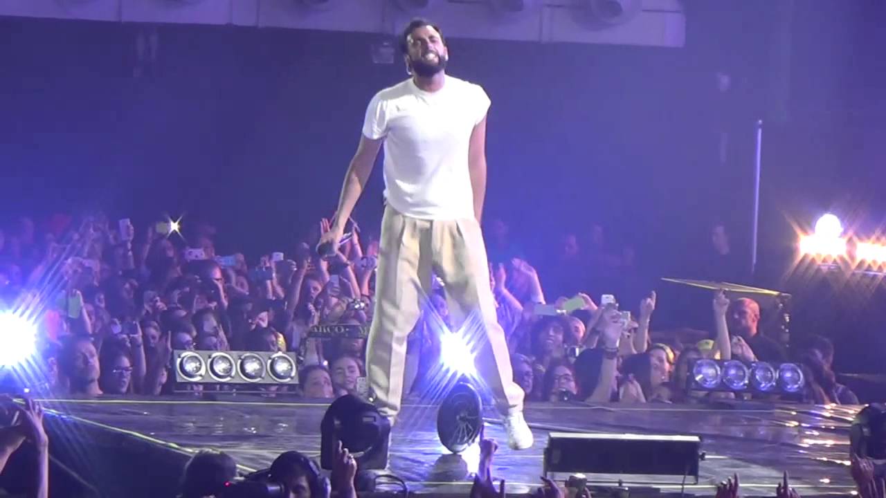 Marco Mengoni - L'essenziale - Unipol Arena (Bologna) 21.05.2015 #Mengonilive2015