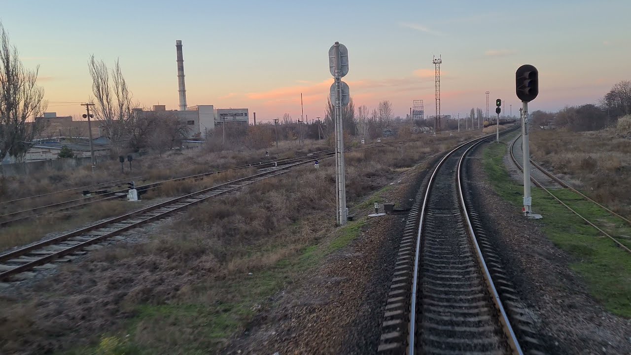 У кабіні 2ТЕ10УТ (Херсон — Миколаїв)