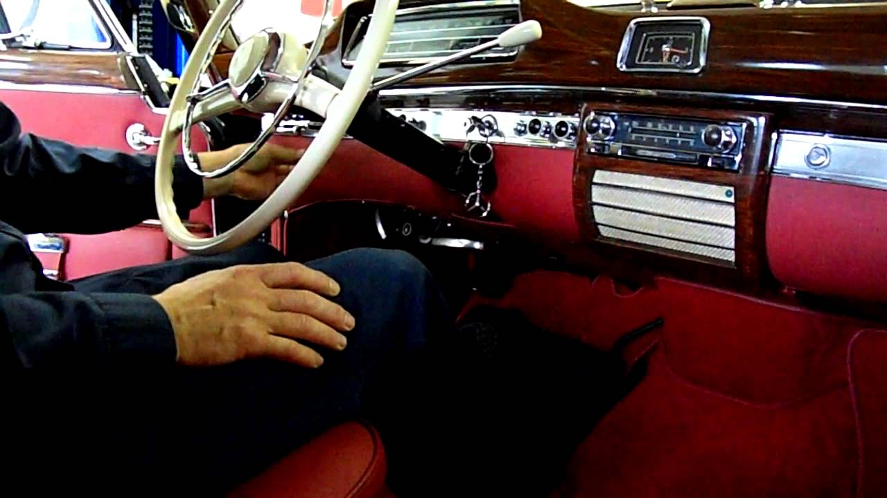1958 Mercedes 220S Coupe Interior