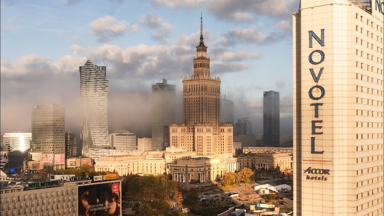 Poranne mgły w centrum Warszawy | Warszawa z drona | Podniebny Kot 