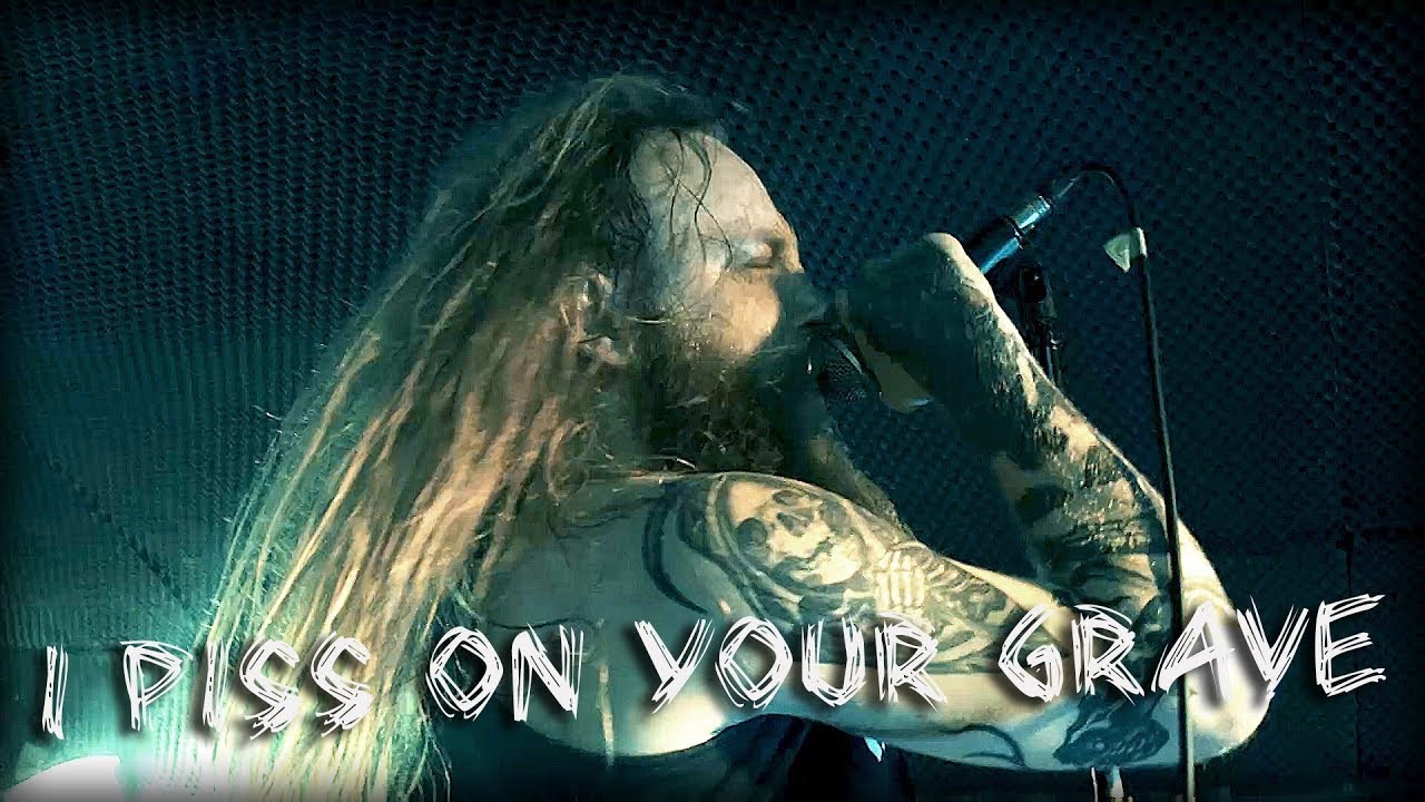 CORRUPTION - I PISS ON YOUR GRAVE (OFFICIAL LIVE VIDEO)
