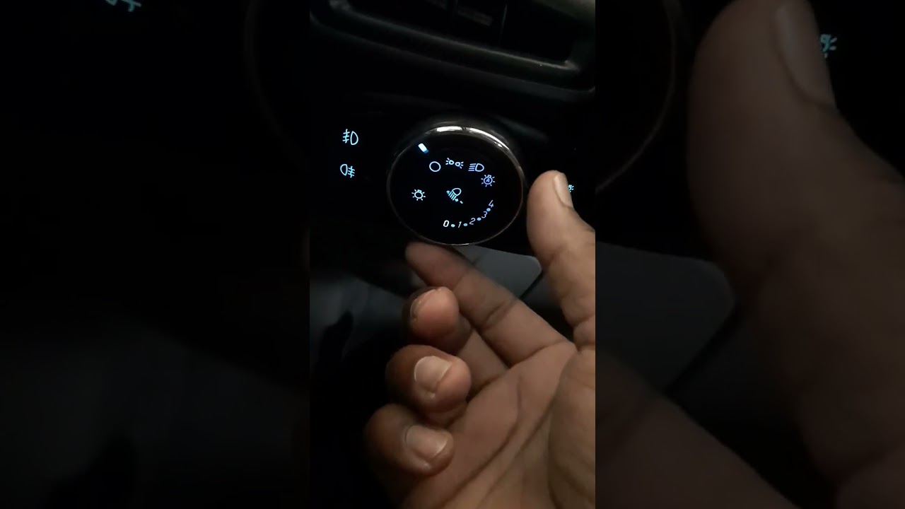 Как включить фары на Ford Focus