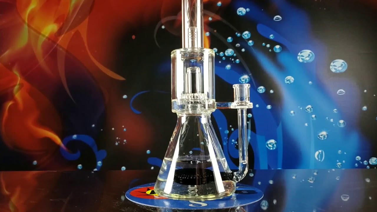 Water pipe function video of the Elev8 Double Disc Waterpipe
