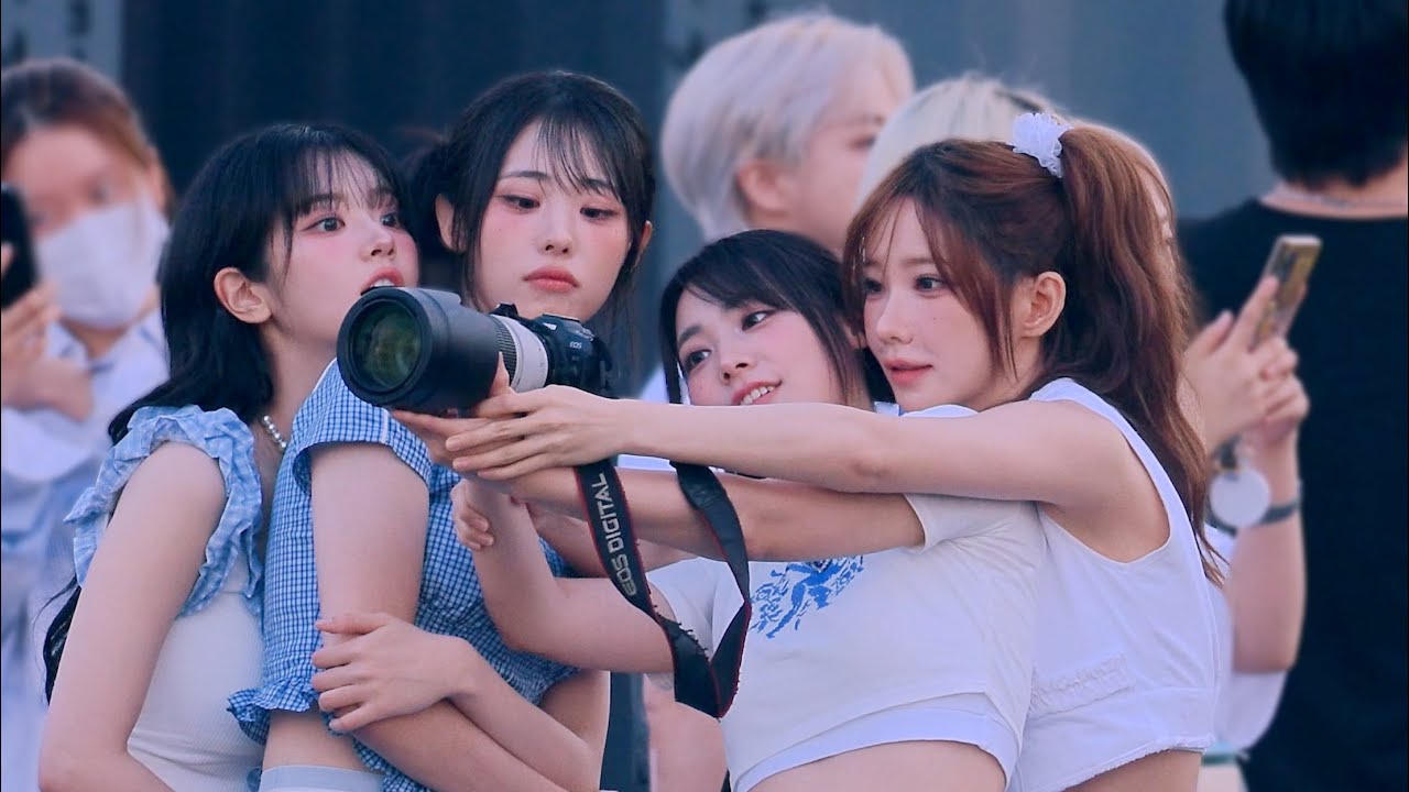 QWER 대기중 모먼트 / 250807 엠카운트다운 in 보령 / #QWER #Fancam M-COUNT DOWN in Boryeong