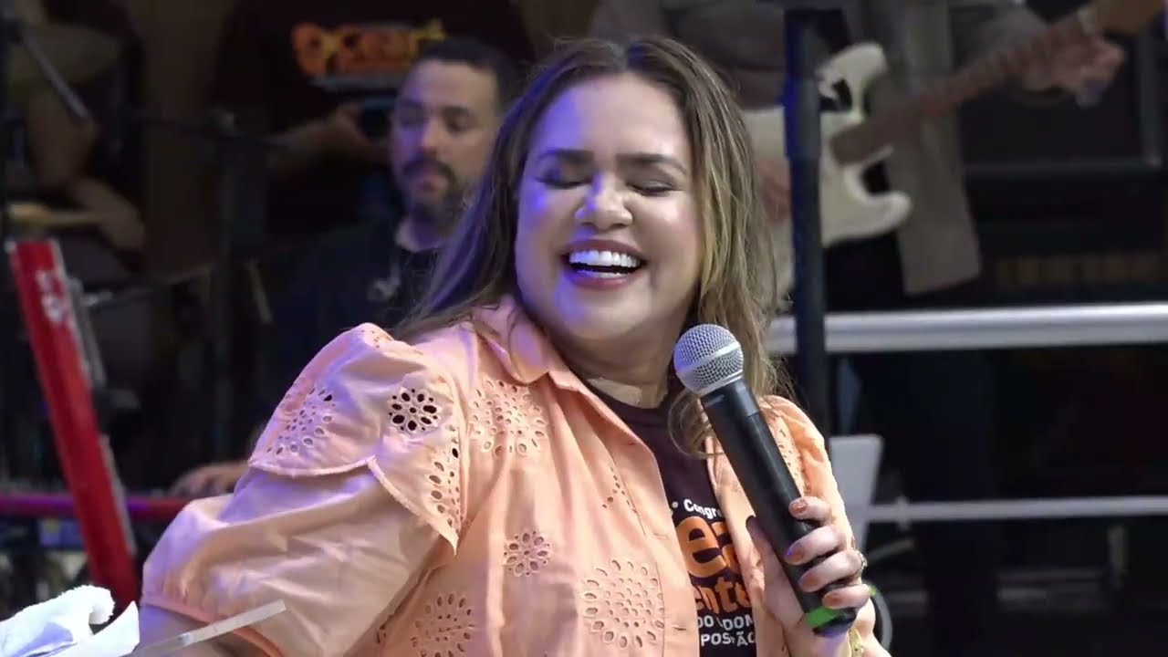 Sarah Farias – Testemunho e Louvor Há Poder no Nome (Ao Vivo) | Ceará Pentecostal 2025