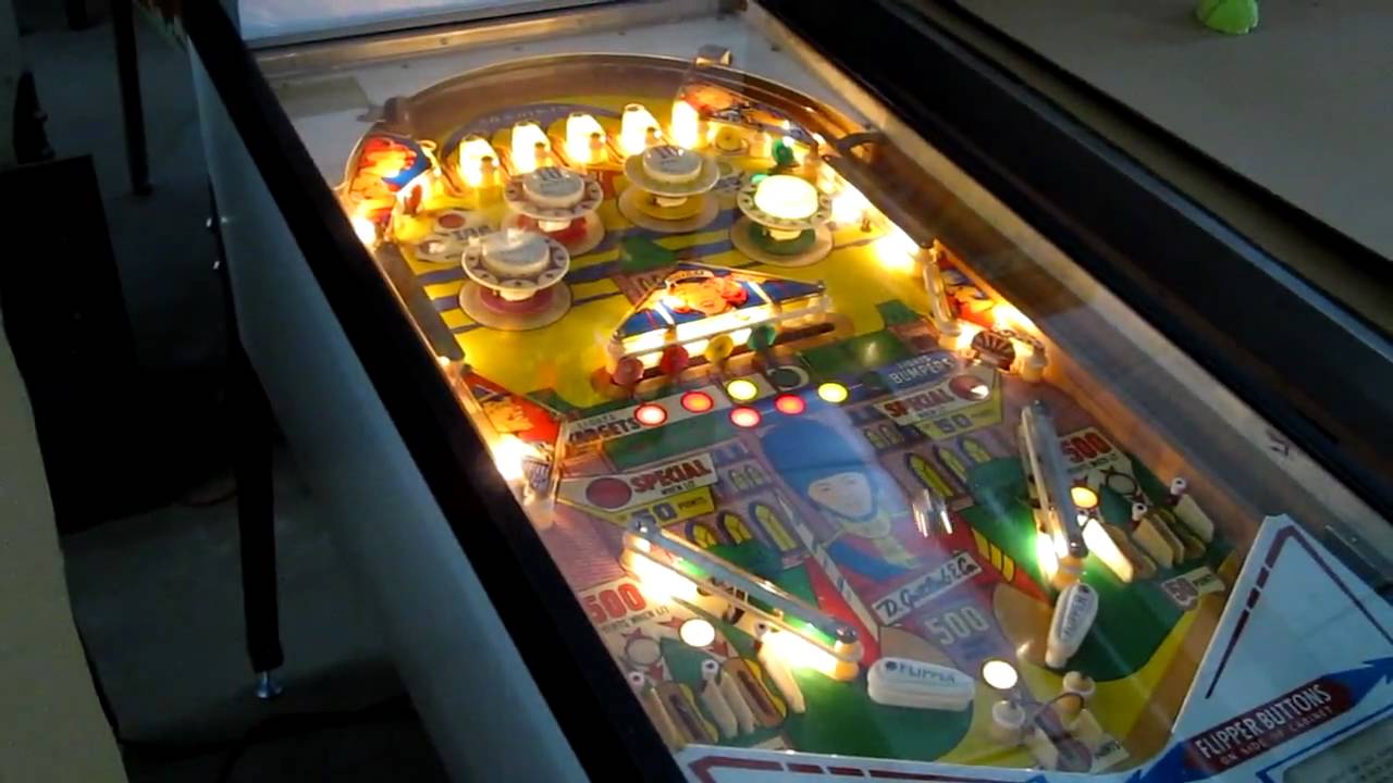 Gottlieb Royal Guard pinball machine