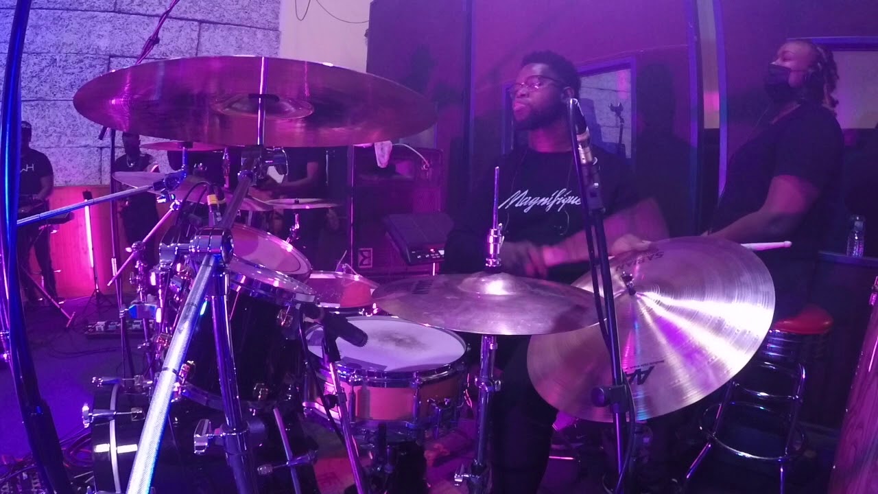 ZOÉ MOUVEMENT - LIVE HAITIAN PRAISE PART 1 - Danito Benoit