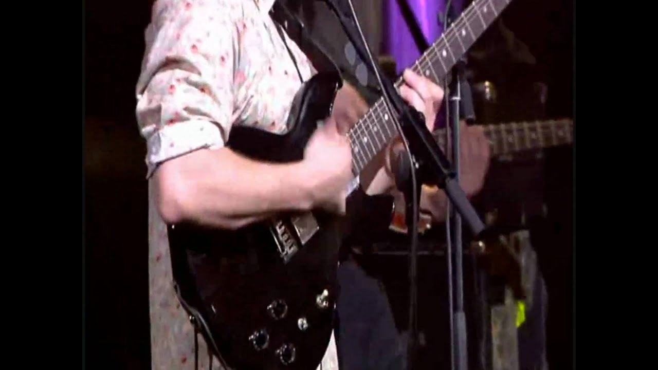 Foals // Total Life Forever &brvbar; live performance @ Live De Semaine 2010)