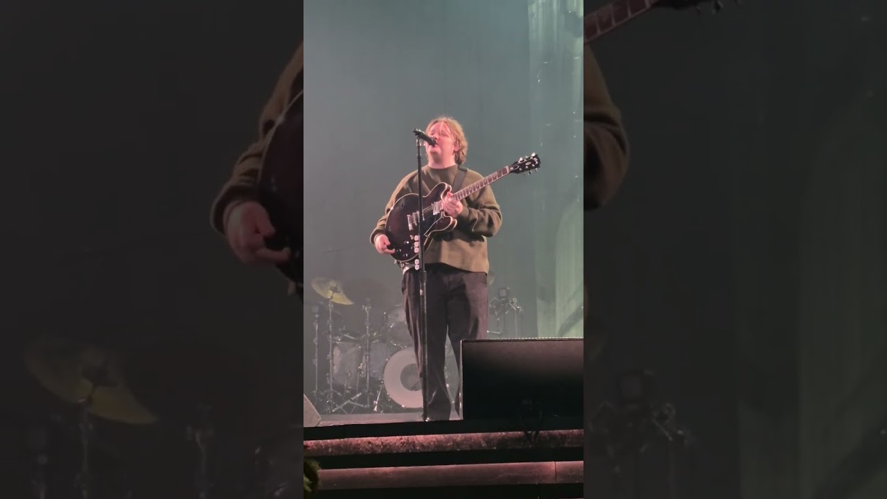 Opening night  Survive Lewis Capaldi @ Sheffield Utilita Arena 6/9/26