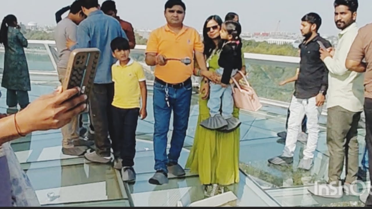 Indian's first Glass Tower Kankaria lake Ahmedabad (valvatika) #vlogs #Anaya 