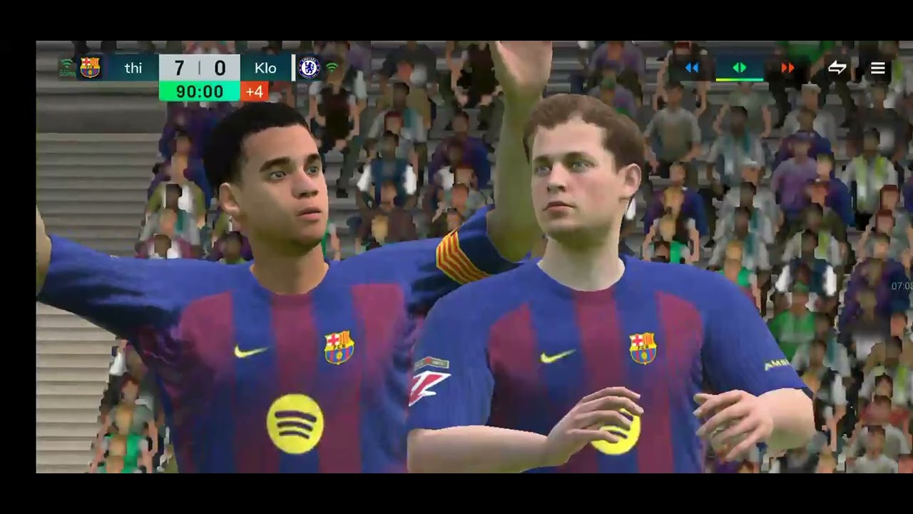 Jugando FC MOBILE (si editar)