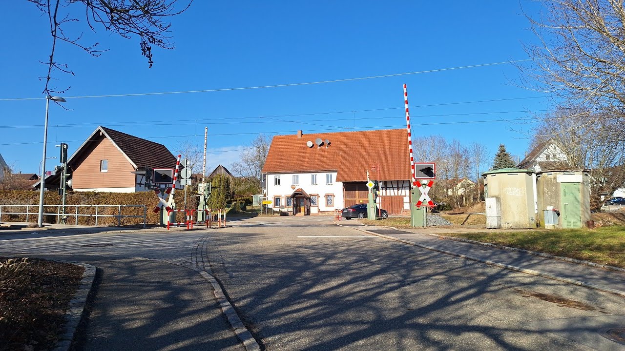 Bahnübergang Bittelbronn, Sippenburgstraße - Lo 57