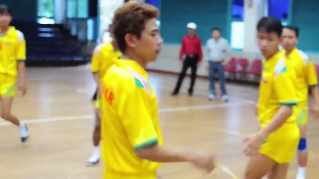 2013  Pre SeaGame Myanmar Chinlone Team demonstration in Singapore