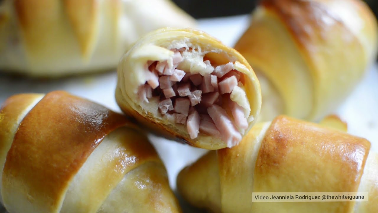 Cachitos  - how to make Venezuelan ham filled bread