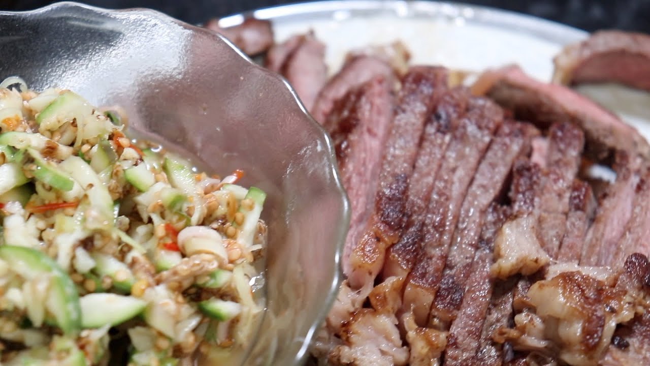 HOW TO MAKE TRADITIONAL CAMBODIAN DIPPING SAUCE LIKE A BOSS - THUK PRAHOK
