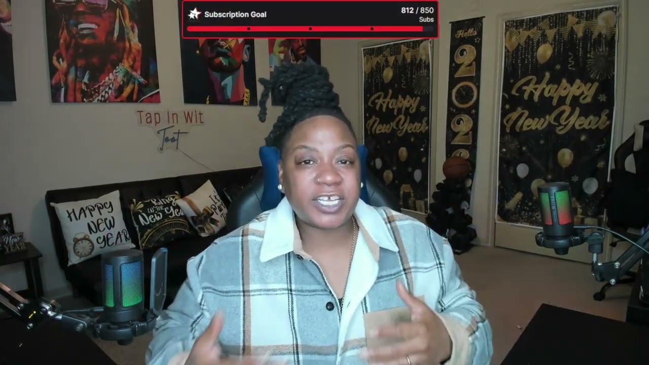 SO THIS IS DESMONDS MYSTERY WOMAN??..... IKYFL!!!!