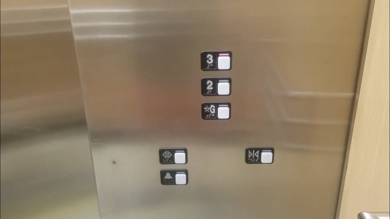 Final Ride: Former Schindler 300A Hydraulic elevator @ Bloomingdale's Aventura Mall, Aventura FL