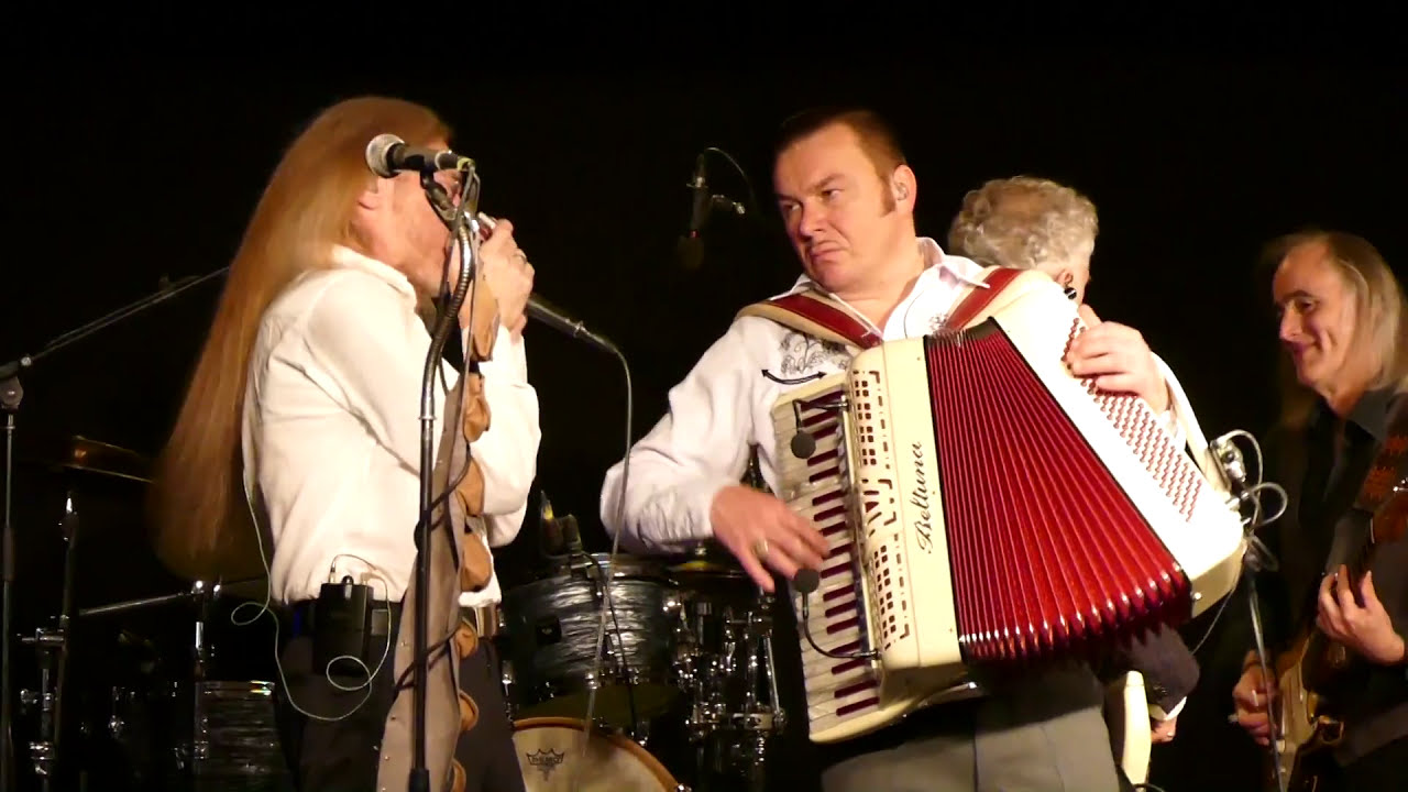 HISS Polka für die Welt im  Wienerhof-Schöner Man (2016)