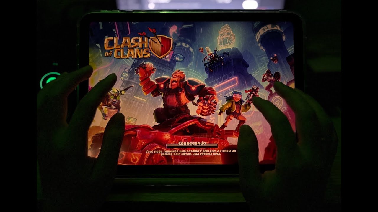 CLARA | ASMR 💕 Jogando Clash of Clans até você pegar no sono 😴 💤