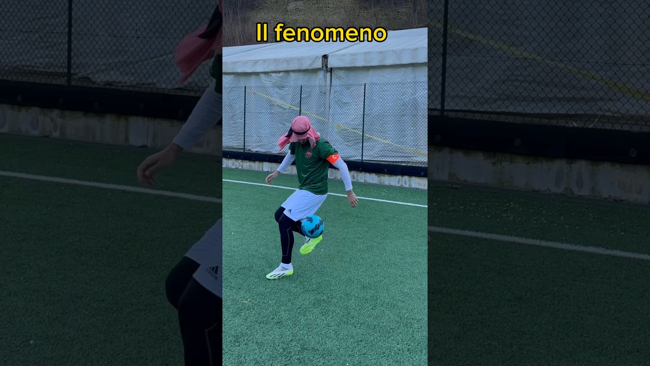 Quando il FENOMENO calcia di sinistro 😂 @ZioFranco_cp7  #calcio #fenomeno