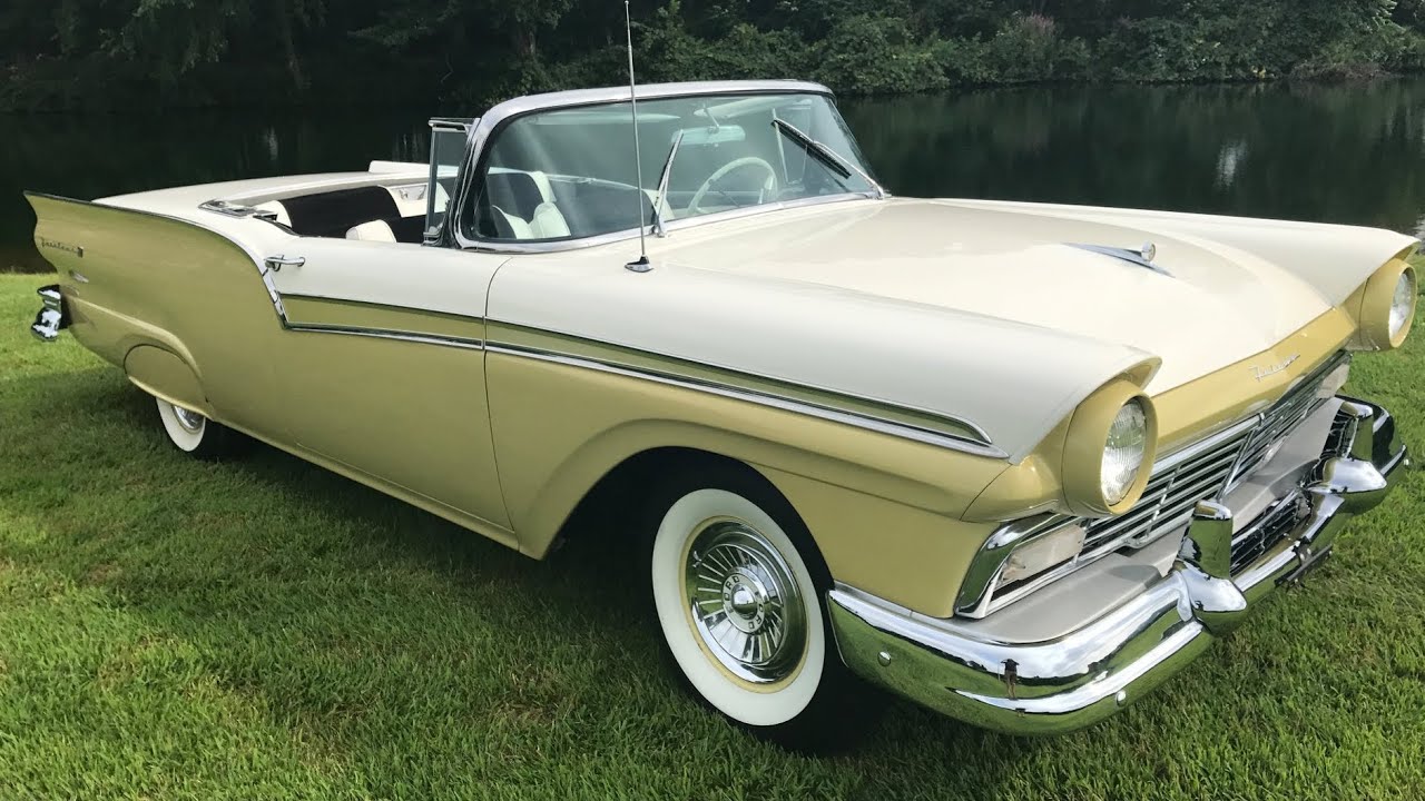 1957 Ford Fairlane 500 Skyliner (Retractable Roof In Action) 292 Y-Block