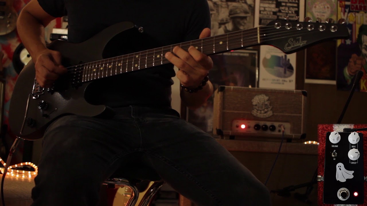 Guitarcaster demos the new JHS Haunting Mids Boost Pedal