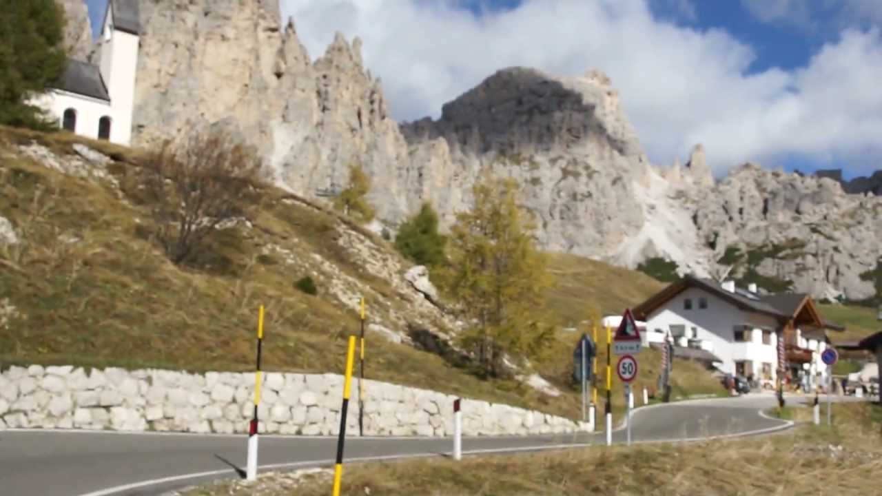 Passfahrt Gr&ouml;dner Joch Passo Gardena mit Moto Guzzi STELVIO