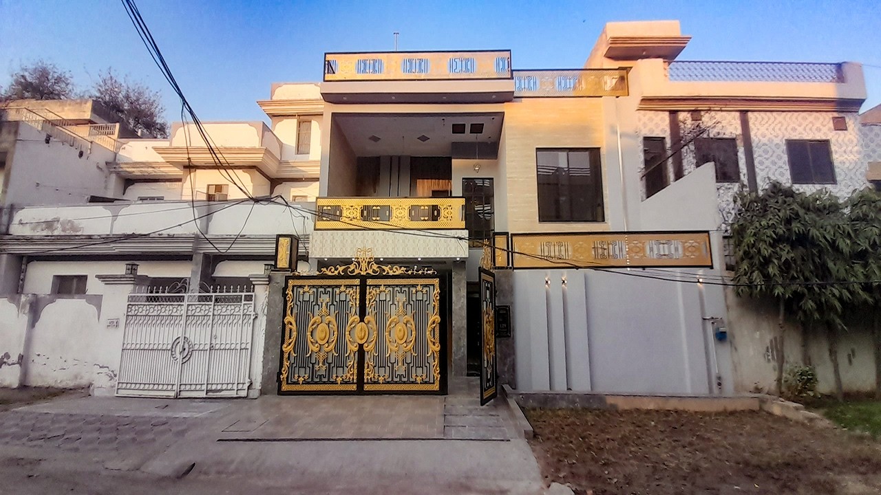 10 MARLA HOUSE FOR SALE IN  BADAR BLOCK ALLAMA IQBAL TOWN LAHORE