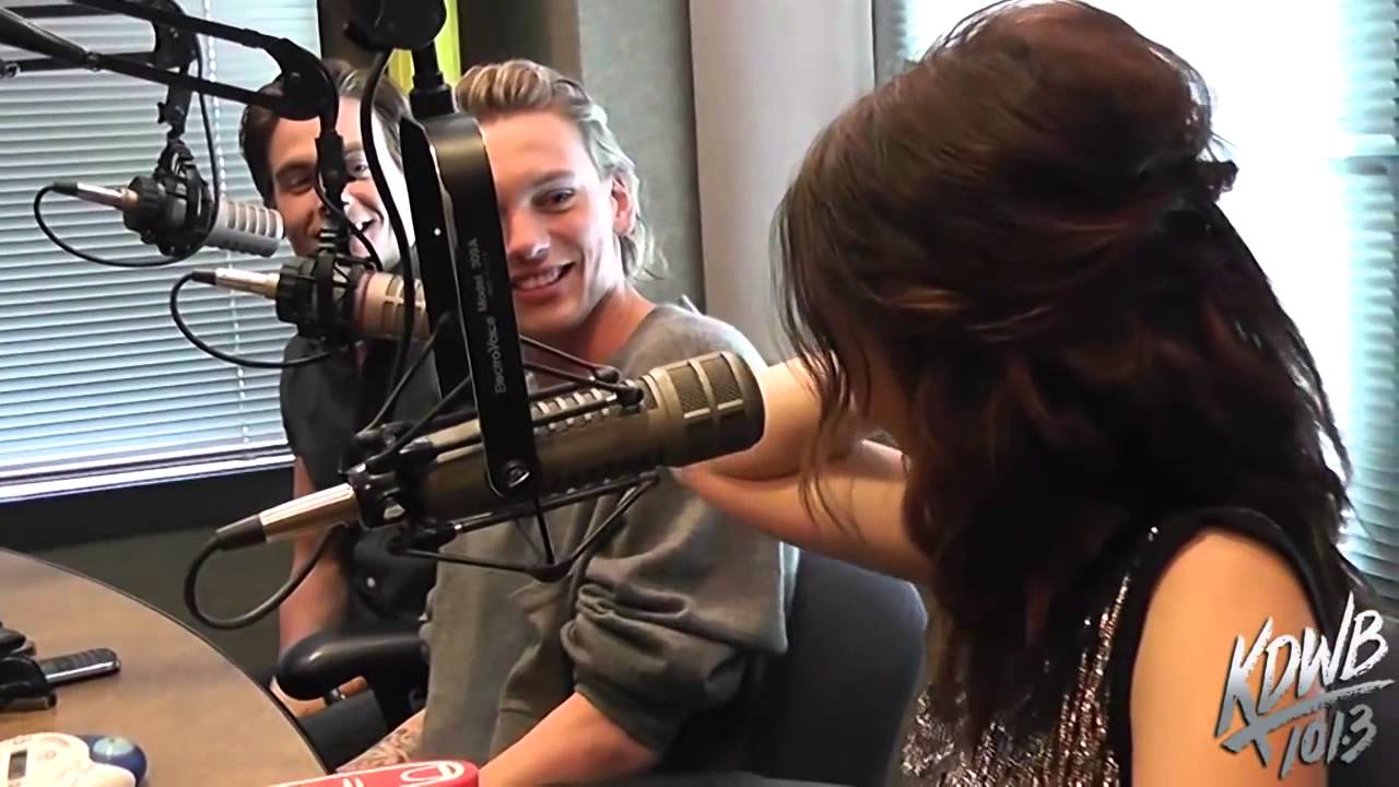 Jamie & Lily - Tattoo