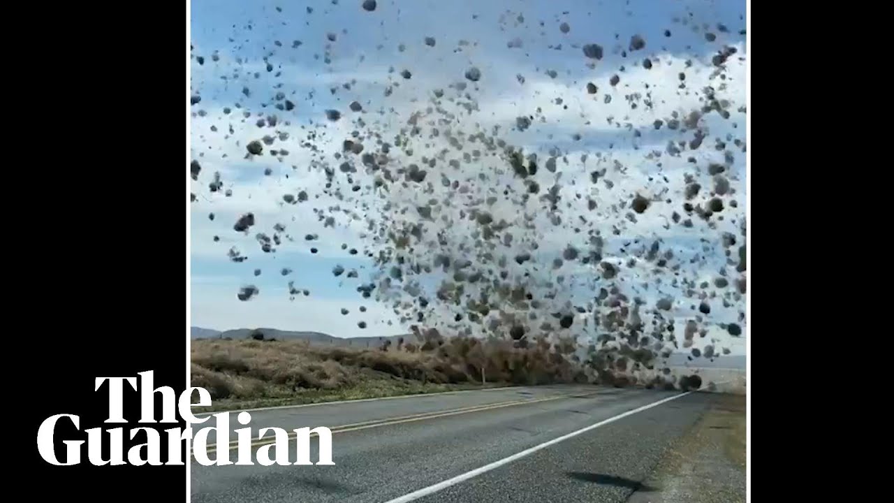 'Tumbleweed tornado' filmed in Washington state